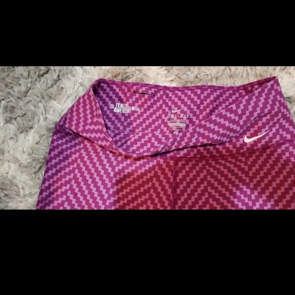 Nike workout/yoga pantsLeggingsSize SmallPurple - Picture 3 of 6